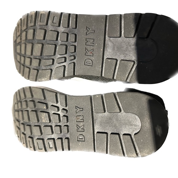 DKNY Running Shoes - Picture 4 of 5